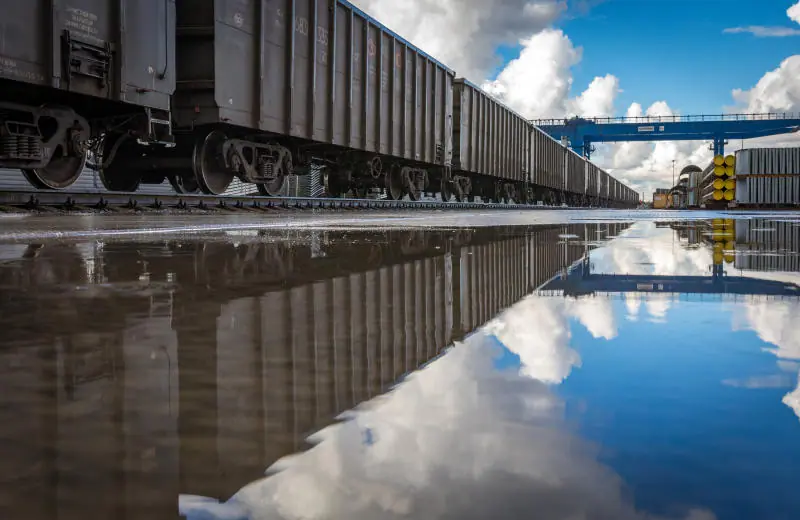 Russia closes seven rail border crossings to Estonia, Latvia and Finland